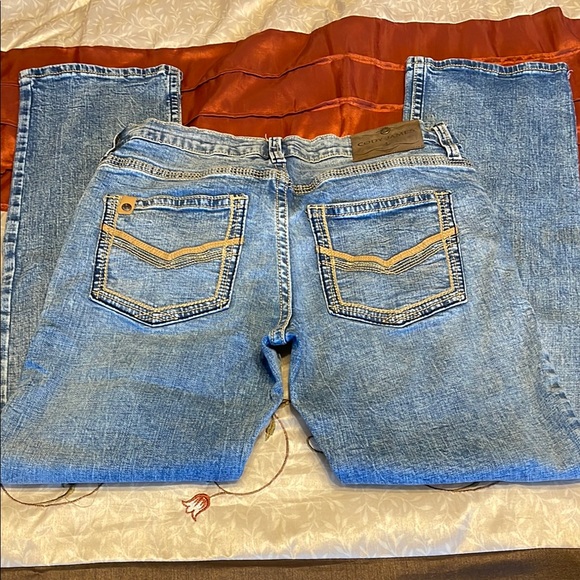 Cody James Men's Relaxed Jeans - Picture 2 of 3